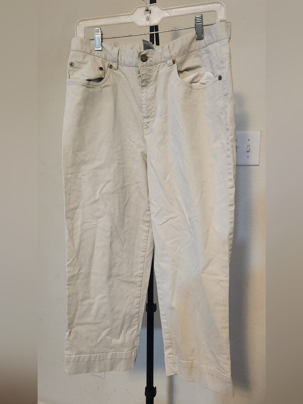 Jones Sport Stretch Women's White Capri Pants Size 10 Cropped Casual Cotton Blen